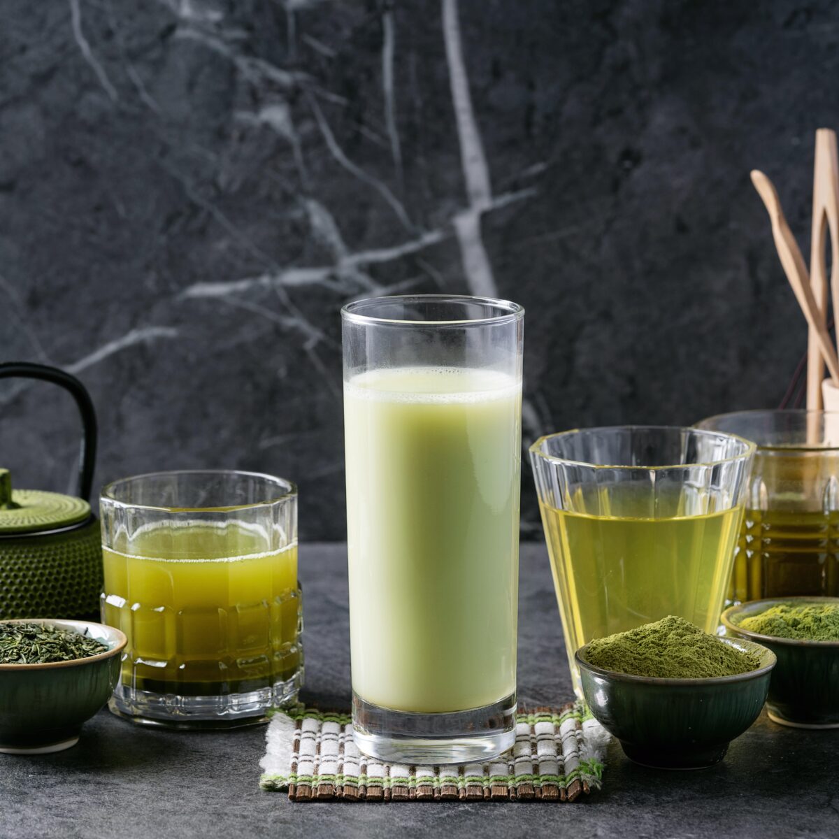 9 Minuman Tinggi Antioksidan Untuk Jaga Tubuh 1 teh hijau