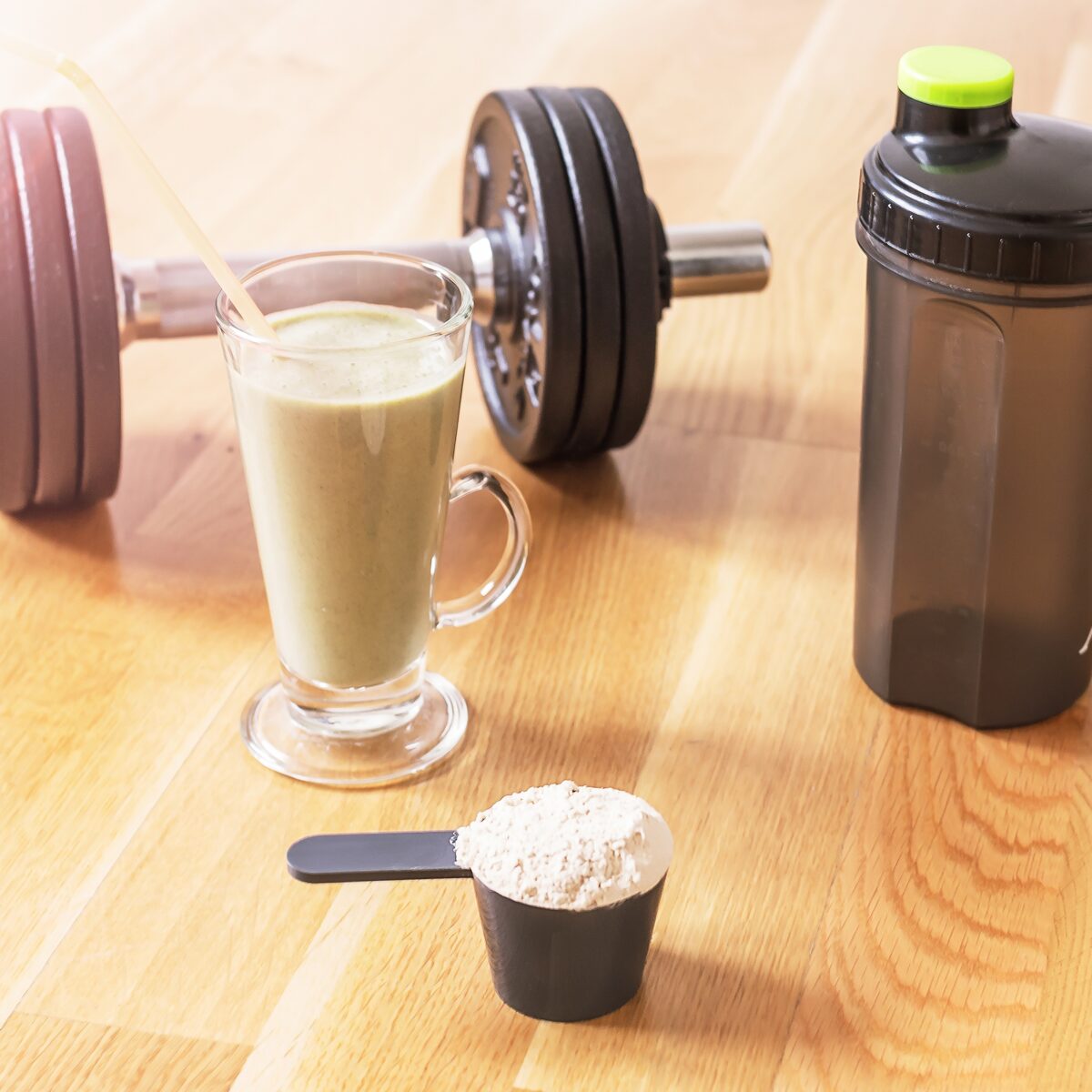 Waspadai Ini Efek Samping Whey Protein Secara Berlebihan 1 whey protein