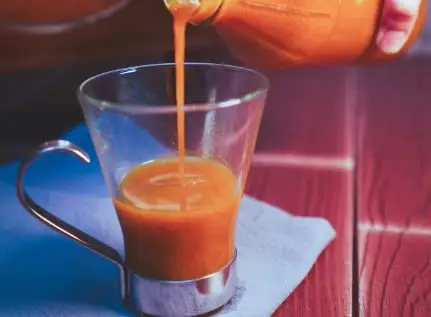 Minuman Kesehatan Kekinian yang Enak dan Tips Mengonsumsinya 2 jamu kunyit asam