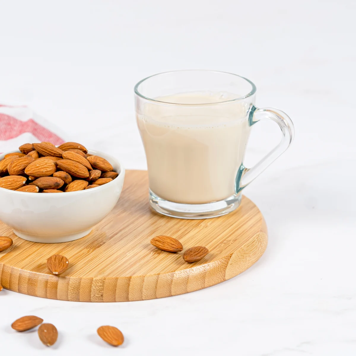 Manfaat Susu Almond untuk Ibu Menyusui dan Kandungan Gizinya 1 manfaat susu almond untuk ibu menyusui